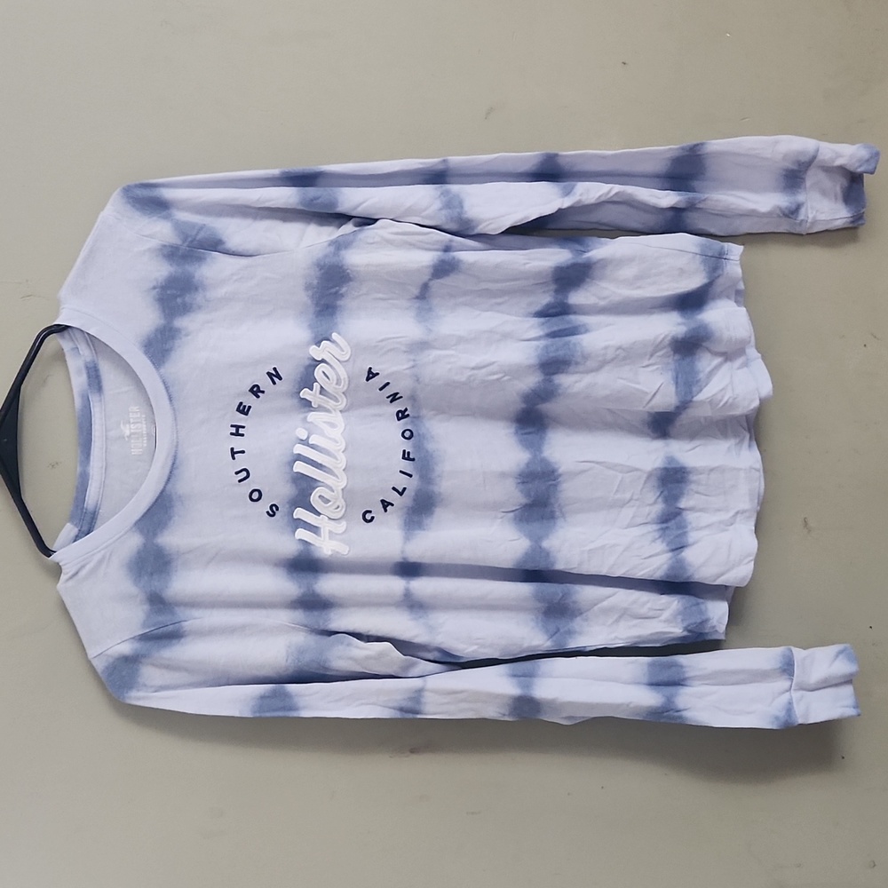 Hollister Long Sleeve Size Medium